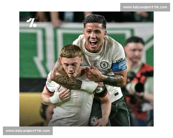 帕尔梅拉斯铁卫加时染红！116 分钟两黄变一红，10 人应战惊险晋级世俱杯八强