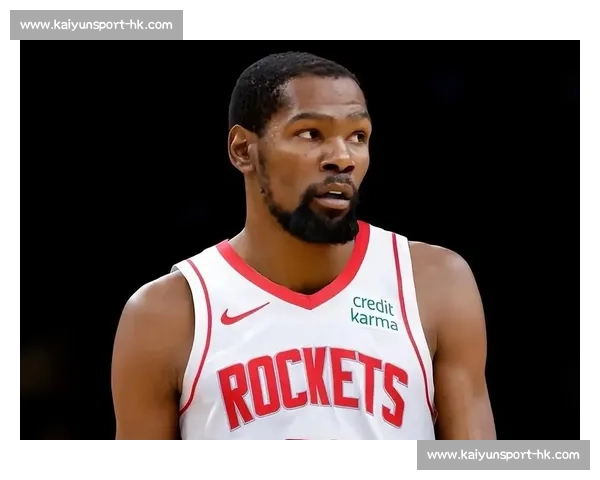 杜兰特降薪 1200 万续约火箭！白魔惠特摩尔成关键筹码，冲冠阵容成型