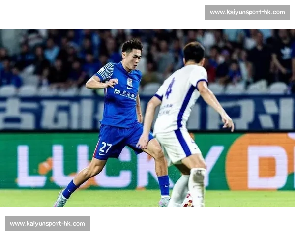 陈晋一领衔中超 9 将出征东亚杯!中国香港剑指历史首球 陈晋一领衔中超 9 将出征东亚杯!中国香港剑指历史首球