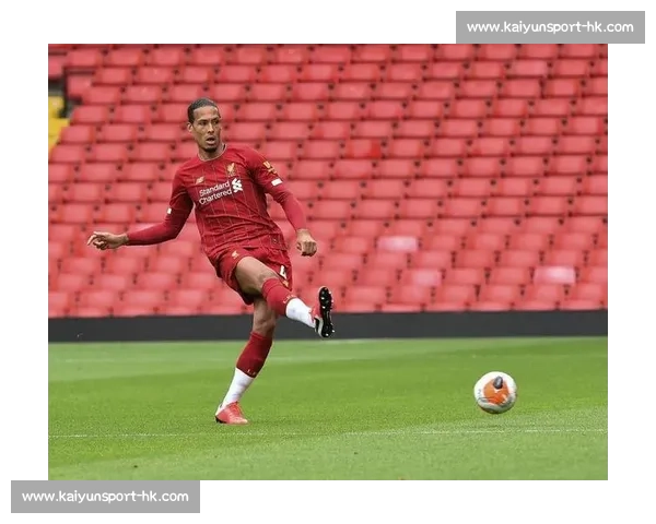 瓦伦西亚正式向莫斯克拉提交续约报价，力保后防核心留队